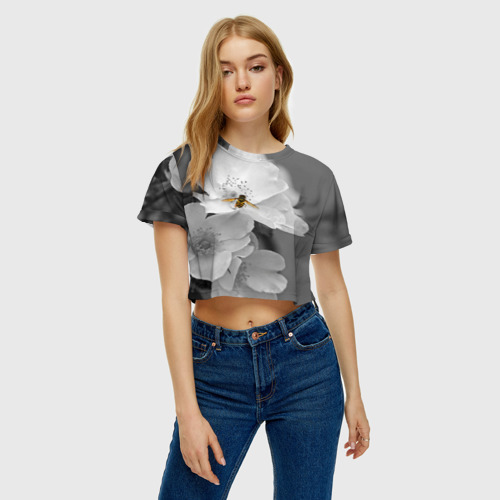 Женская футболка Crop-top 3D Пчела на цветах, цвет 3D печать - фото 3