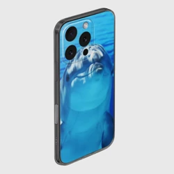 Чехол для iPhone 16 Pro силиконовый с защитой камеры Дельфин - фото 2