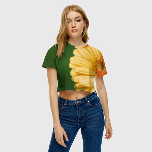 Женская футболка Crop-top 3D Лепестки, цвет 3D печать - фото 3