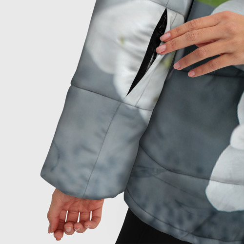 Женская зимняя куртка Oversize Белые цветочки 3, цвет светло-серый - фото 6