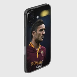 Чехол для iPhone 16 силиконовый с защитой камеры Франческо Тотти - легенда - фото 2