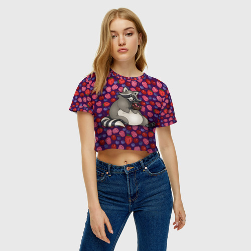 Женская футболка Crop-top 3D Енотик сладкоежка, цвет 3D печать - фото 3