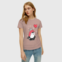 Женская футболка хлопок Пингвин с шариком - фото 2