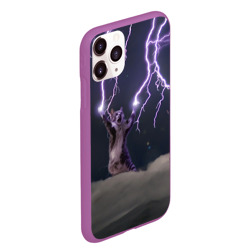 Чехол для iPhone 11 Pro Max матовый Грозовой кошак с молниями - фото 2