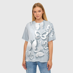 Женская футболка oversize 3D Белоснежные бабочки - фото 2