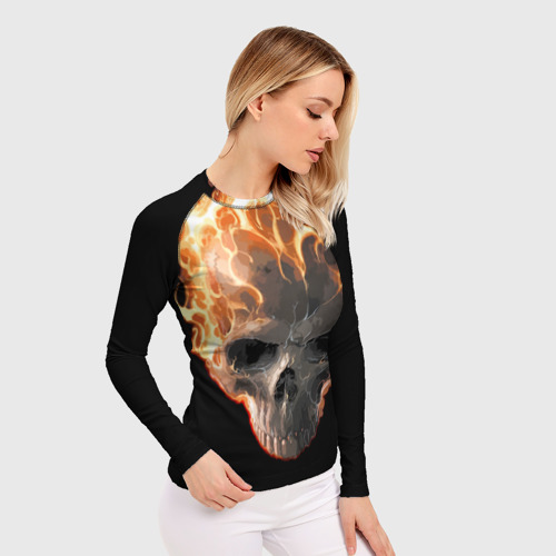 Женский рашгард 3D с принтом Череп в огне, фото на моделе #1