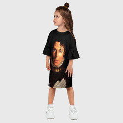 Платье с принтом Король Майкл Джексон для ребенка, вид на модели спереди №2. Цвет основы: белый
