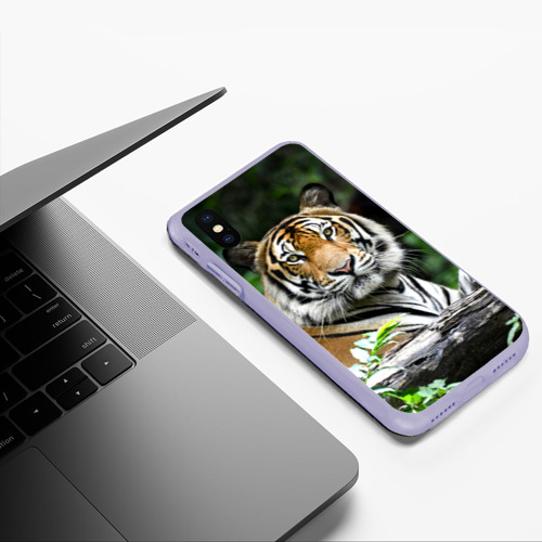 Чехол для iPhone XS Max матовый Тигр в джунглях, цвет светло-сиреневый - фото 5