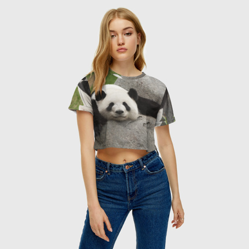 Женская футболка Crop-top 3D Панда на камушке, цвет 3D печать - фото 3