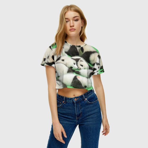 Женская футболка Crop-top 3D Новорожденные панды - фото 3