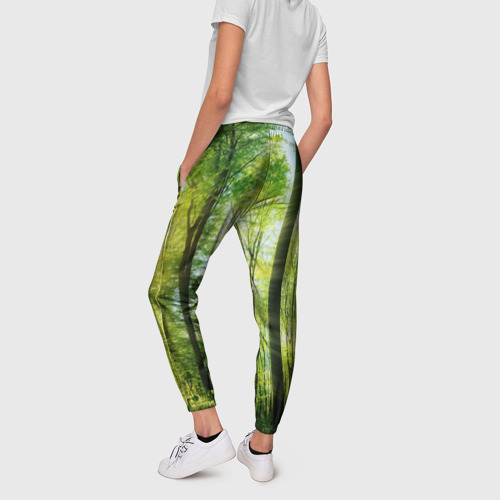 Женские брюки 3D с принтом Солнечный лес, вид сзади #2