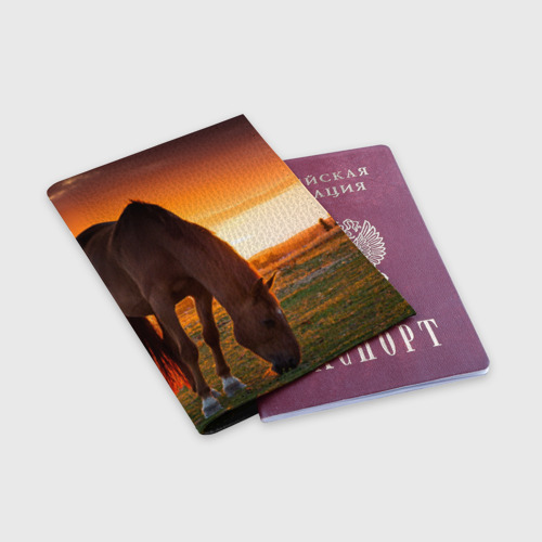 Обложка для паспорта матовая кожа Лошадь на закате, цвет черный - фото 3