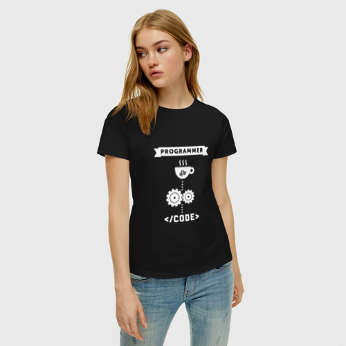 Женская футболка хлопок с принтом Принцип работы программиста, фото на моделе #1