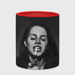 Кружка с принтом Lana Del Rey для любого человека, вид спереди №4. Цвет основы: белый + красный
