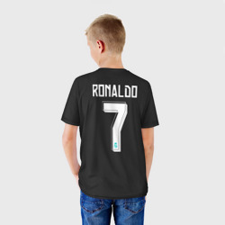 Футболка с принтом Cristiano Ronaldo away 2018 для ребенка, вид на модели сзади №2. Цвет основы: белый