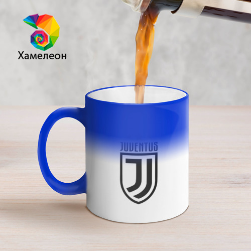 Кружка хамелеон Juventus Football Club, цвет белый + синий - фото 5