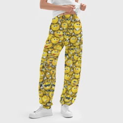 Женские джоггеры оверсайз 3D Веселые смайлики - много ликий паттерн - фото 2