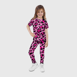 Леггинсы с принтом Розовый леопард для ребенка, вид на модели спереди №4. Цвет основы: белый