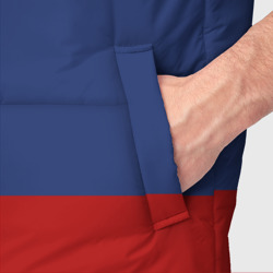 Жилет с принтом Россия Триколор для мужчины, вид на модели спереди №4. Цвет основы: черный