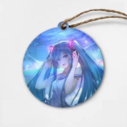 Деревянная игрушка круг Miku на фоне космоса