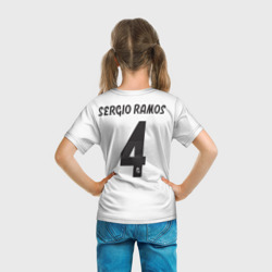 Футболка с принтом Ramos home 18-19 для ребенка, вид на модели сзади №3. Цвет основы: белый
