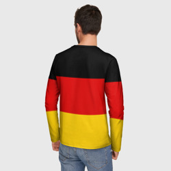 Лонгслив с принтом Сборная Германии флаг для мужчины, вид на модели сзади №2. Цвет основы: белый