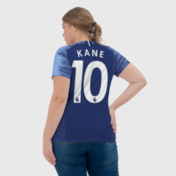 Футболка с принтом Kane away 18-19 для женщины, вид на модели сзади №3. Цвет основы: белый