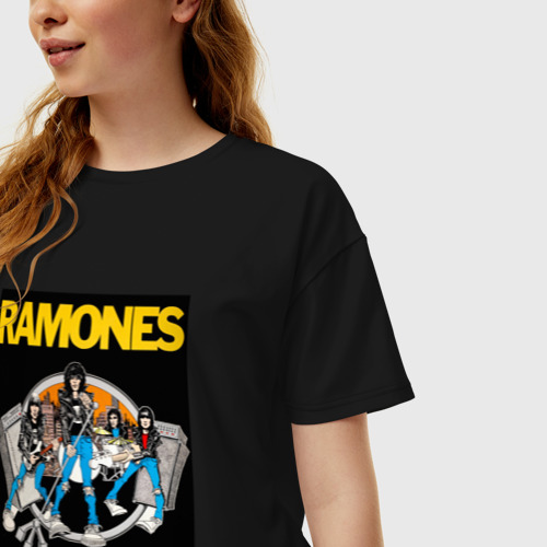 Женская футболка хлопок Oversize с принтом Ramones, фото на моделе #1