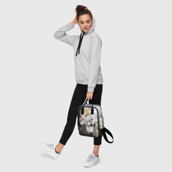 Рюкзак с принтом High School для женщины, вид на модели спереди №4. Цвет основы: белый