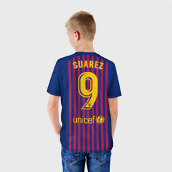 Футболка с принтом Suarez home 18-19 для ребенка, вид на модели сзади №2. Цвет основы: белый