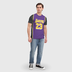Футболка с принтом James LA Lakers 2019 для мужчины, вид на модели спереди №3. Цвет основы: белый