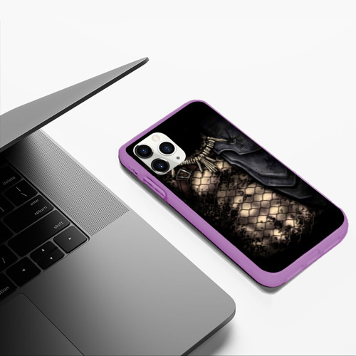 Чехол для iPhone 11 Pro Max матовый Хищник Predator обличие, цвет фиолетовый - фото 5