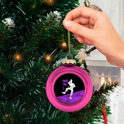 Ёлочный шар стеклянный/пластиковый Fortnite: Take The L - фото 2