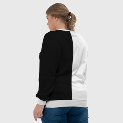 Свитшот с принтом Бездомный бог черное и белое для женщины, вид на модели сзади №3. Цвет основы: белый