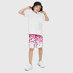 Детские спортивные шорты 3D Сердца розовые падают - фото 2