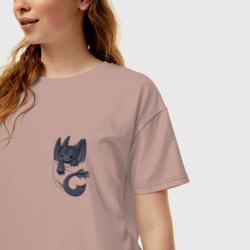 Женская футболка хлопок Oversize Дракон в кармане - фото 2
