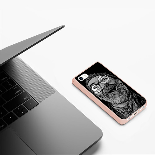 Чехол для iPhone 5/5S матовый Старый хипстер в круглых очках, цвет светло-розовый - фото 5