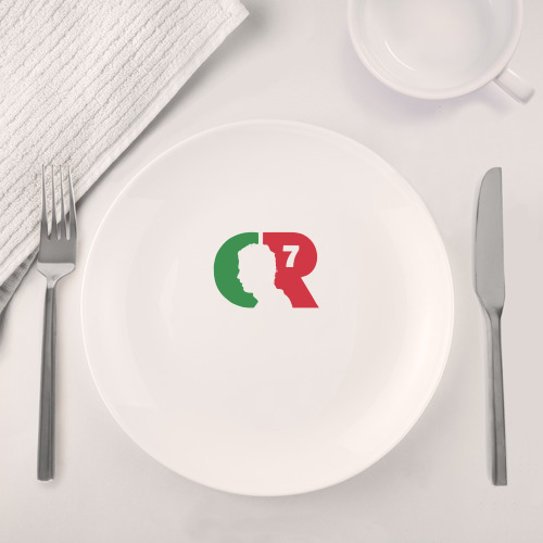 облизать тарелки футболистов