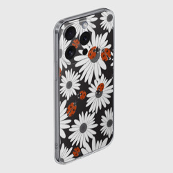 Чехол для iPhone 15 Pro силиконовый с защитой камеры Божьи коровки на ромашках - фото 2