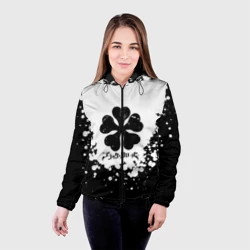 Женская куртка 3D Логотип Черный Клевер точечный фон - фото 2