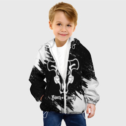 Детская куртка 3D Черный Бык на бело/черном фоне - фото 2