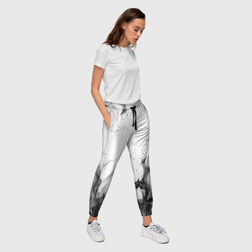 Женские брюки 3D с принтом ЧЁРНЫЙ ОГОНЬ, вид сбоку #3