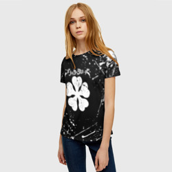 Женская футболка 3D Черный Клевер с белыми мазками - фото 2