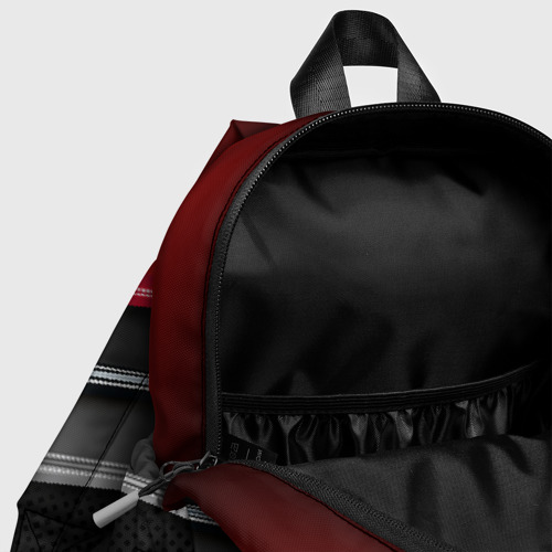 Детский рюкзак 3D с принтом Металлические уголки-стрелки серебристые с красной пластиной, фото #4