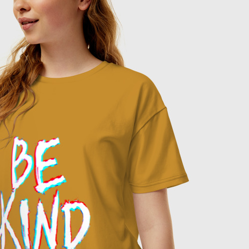Женская футболка хлопок Oversize Be kind glitch, цвет горчичный - фото 3