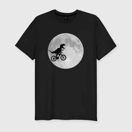 Мужская футболка хлопок Slim с принтом T-rex Riding a Bike against the backdrop of the moon, вид спереди #2