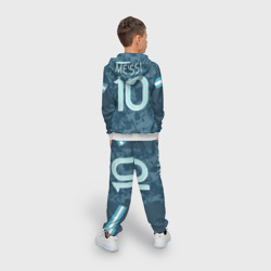 Костюм с принтом Messi away Copa America 2020 для ребенка, вид на модели сзади №2. Цвет основы: белый