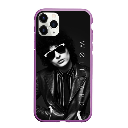 Чехол для iPhone 11 Pro Max матовый Финн Вулфард в очках, цвет фиолетовый