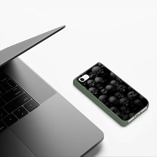 Чехол для iPhone 5/5S матовый Черепа, цвет темно-зеленый - фото 5