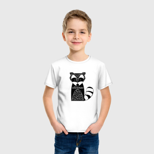 Детская футболка хлопок с принтом Обними енота, фото на моделе #1
